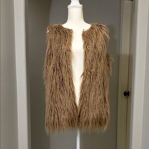 Women's Faux Fur Vest in Brown